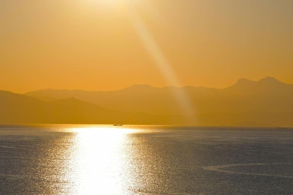 Sevasti Rafina Apartment Bagian luar foto