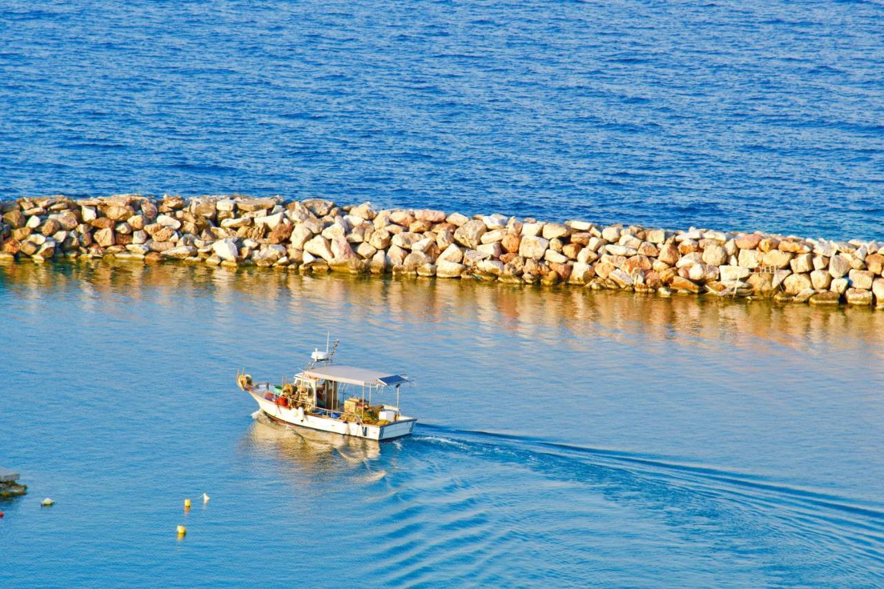 Sevasti Rafina Apartment Bagian luar foto